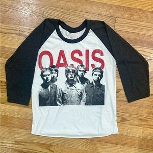 Vintage 1990s Oasis Cropped Size Small Raglan Shirt - Black and White